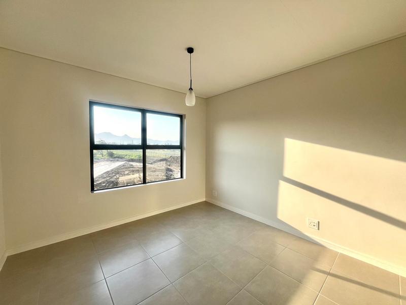 To Let 1 Bedroom Property for Rent in The Huntsman Western Cape